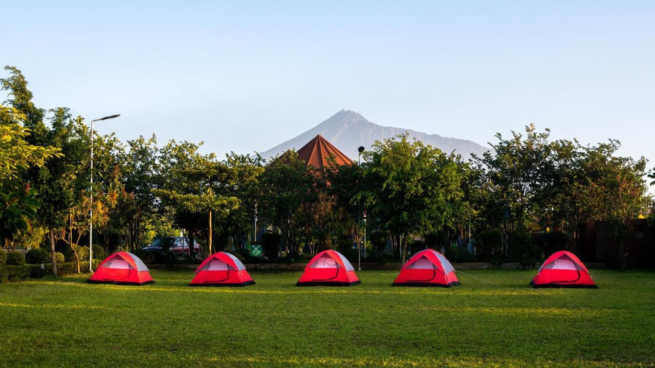 Fun Retreat Resort, Hotel And Ayurveda Spa Arusha Buitenkant foto